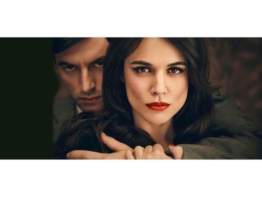 Hache T2: Es una serie española ambientada en los años 60. Cuenta la historia de Helena, una mujer manipulada por Malpica, un mafioso y jefe de la mayor banda de traficantes de heroína de Barcelona.