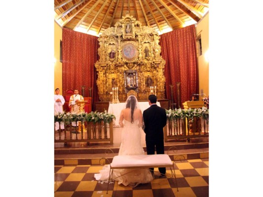 Boda de Mariela Girón y Luis Mario Hernández