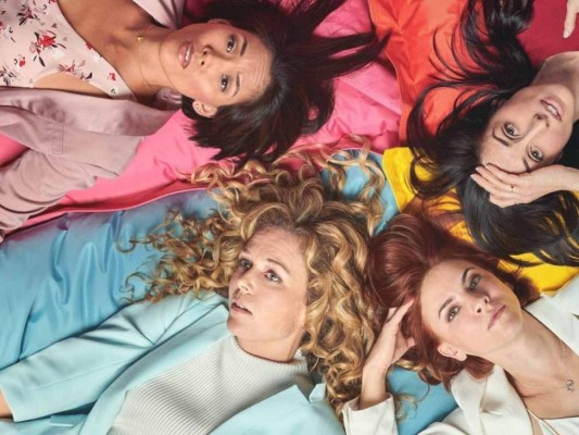Madres trabajadoras: Temporada 5. <br/>Estas madres siguen haciéndonos reír cuando tratan de conciliar su vida profesional y su vida personal. Se estrena el 15 de junio.<br/>