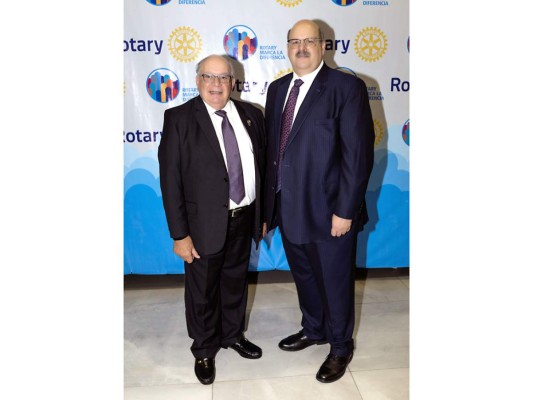 Club Rotario reconoce a destacados empresarios de C.A.  