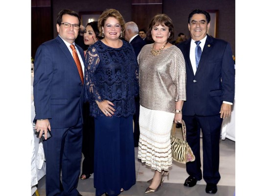 Club Rotario reconoce a destacados empresarios de C.A.  