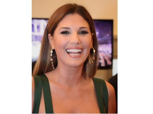 DAISY FUENTES: La hermosa presentadora de la cadena Televisiva MTV conquistó a Luis Miguel después de una entrevista que ella le hizo para su programa a mediados de los 90's. Estuvieron juntos 5 años. <br/>