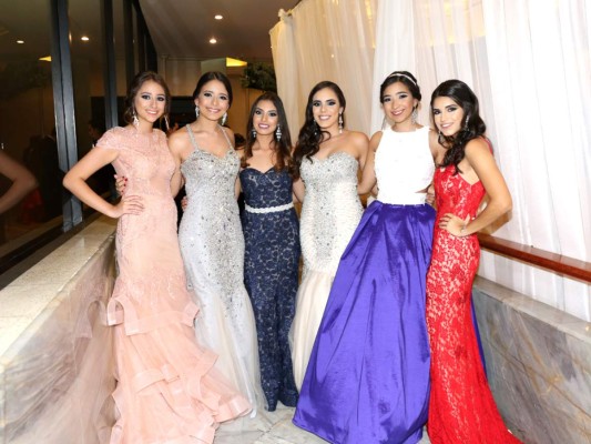 Paola Zelaya, Ana Gabriela Reyes, Andrea Montes, Lissane Kaffie, Ivonne Rodríguez Y Massiel Valladares