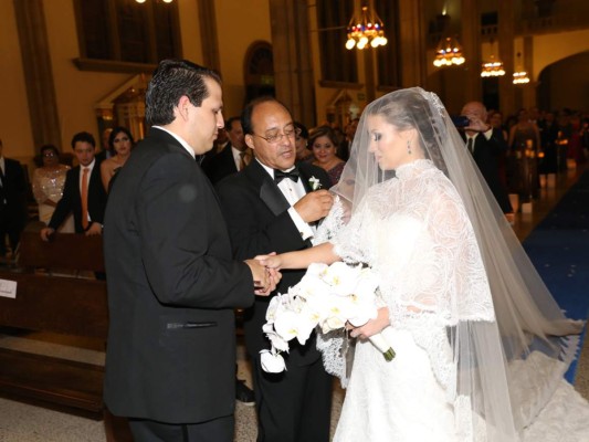 Boda eclesiástica de Catalina López y Mario Boquín