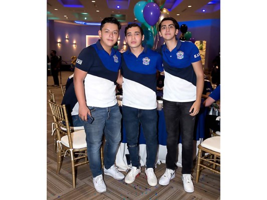 Senior entrance de la Escuela Internacional Sampedrana 2022