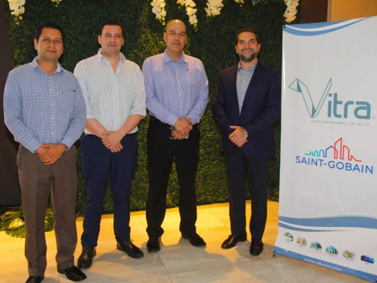 Cóctel para celebrar la certificación de Vitra