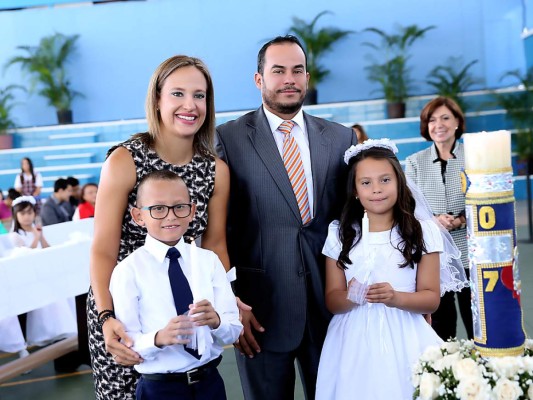 Primera comunión en Macris School