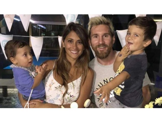 10 mejores fotos de Messi y Antonella  