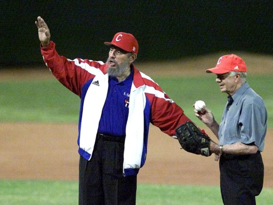 Fidel Castro junto al ex presidente estadounidense Jimmy Carter en La Habana en mayo 2002.
