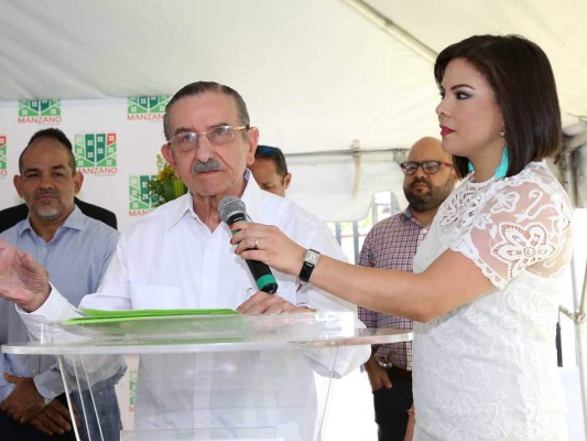 Inauguración de la sala de ventas Condominios Manzano