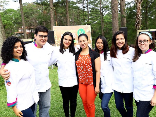 Nestlé presenta: 'Simplemente Buenos Ingredientes'.  