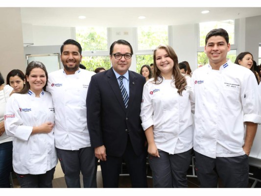 Unitec aperturó la cocina industrial de su edificio gastronómico