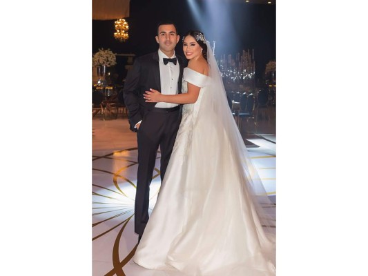 Farid Handal y Mónica Hernández celebran su boda eclesiástica  