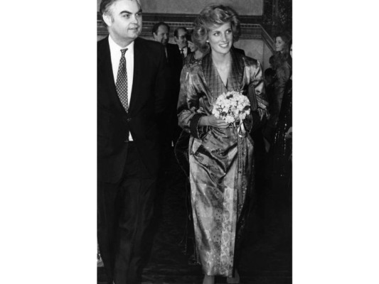 Princesa Diana<br/>¡La princesa Diana asistió al London Fashion Week de 1985! Aceptémoslo, el ser la princesa lo hace aún más memorable.