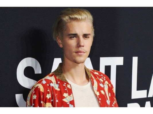 7. Justin Bieber gana por publicación 747.000 dólares.