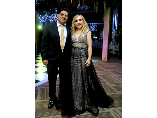 Bechir Bendeck y Lilian Pineda celebran boda religiosa