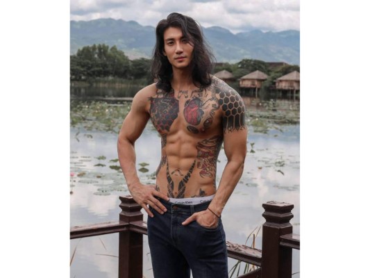 10. Paing Takhon.