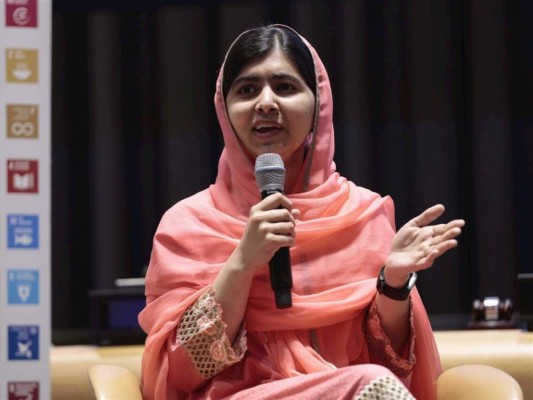 Malala Yousafzai<br/>La joven Yousafzai ganó el premio Nobel de la Paz por su lucha por la protección de la infancia y la juventud y por el derecho a la educación de todos los niños, convirtiéndose en la mujer más joven en recibir este galardón con solo 17 años.<br/>