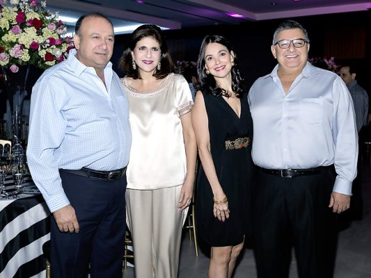 Memorable fiesta en honor a Jaqueline Diek