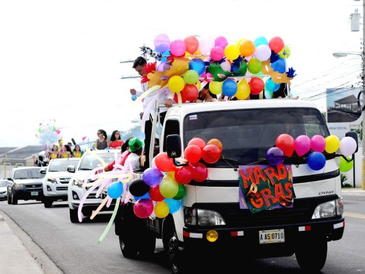 Senior entrance La Estancia School