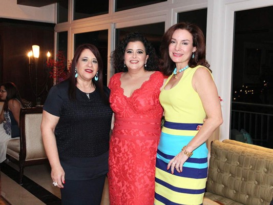Noche de karaoke para Rachel Ramos  