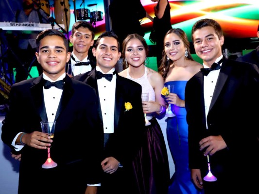 Andrés Maldonado, Oscar Funes, Manuel Abadie, María González, Andrea Montañola y Carlos Alvarez