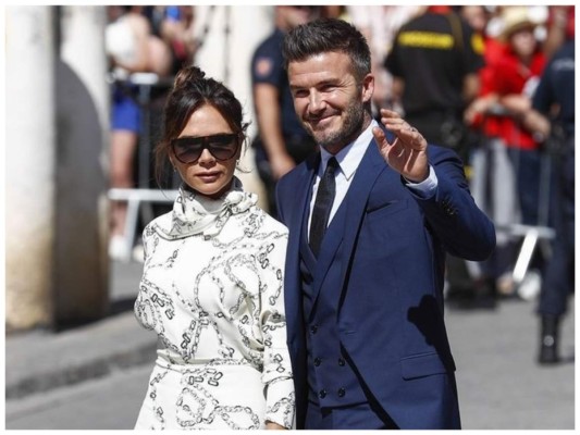 La familia Beckham al completo a excepción de su primogénito Brooklyn, han estado en Sevilla y aprovecharon la visita para celebrar allí el Día del padre.