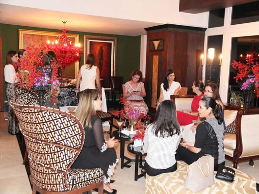 Noche de karaoke para Rachel Ramos  