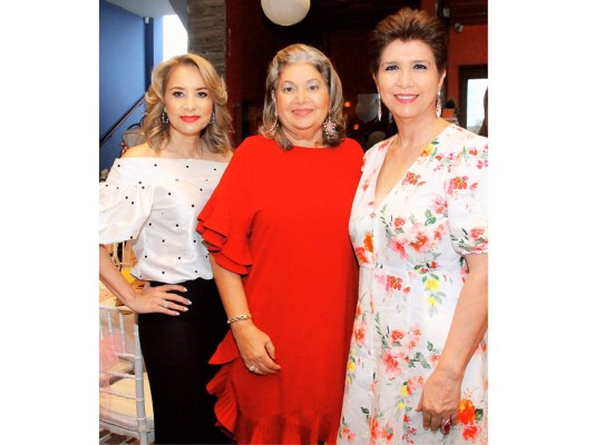 Despedida estilo jardín francés para Paola Pineda