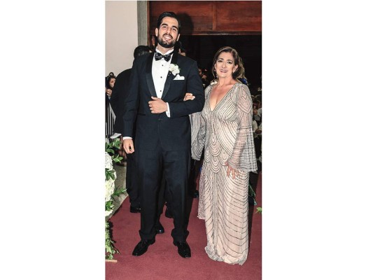 Gamal Nazar y Melanie Andonie celebran boda religiosa