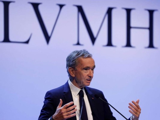 LVMH elabora geles desinfectantes para donarlos a hospitales franceses  