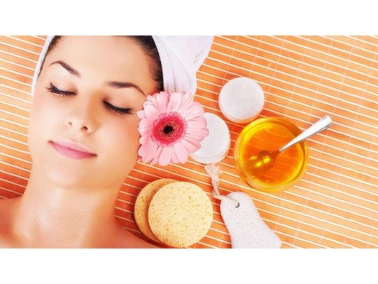 Consejos: Procura limpiar tu rostro con productos suaves como agua micelar ya que este producto no suele generar ningún tipo de ir
