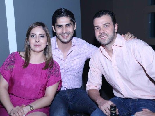 Apertura Up Lounge y Club