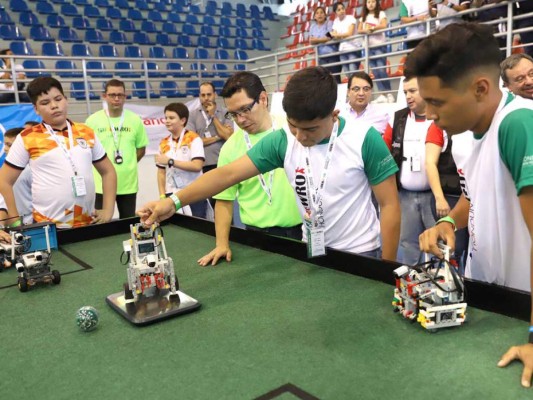 II Olimpiada Nacional de Robótica en Unitec