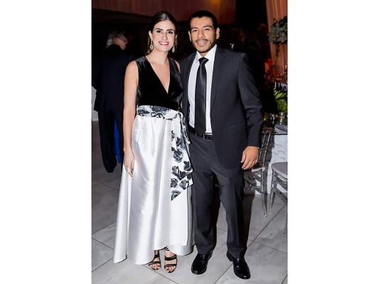 Alessandra Andonie y Francisco Quezada.