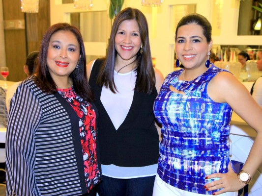 Mirna Carrion, Andrea Handal y Alejandra Moreno.