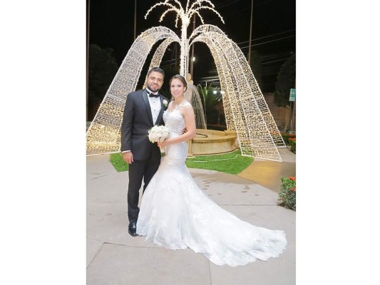 Héctor Mauricio Hernández y su amada esposa Cindy Carolina García Gúzman.