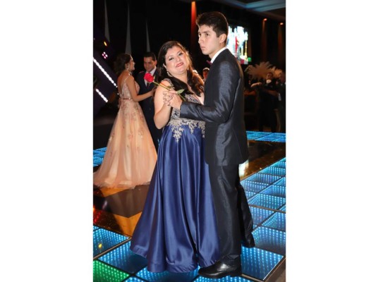 Los Seniors de la Dowal School 2019 celebran su Prom al estilo años 20s