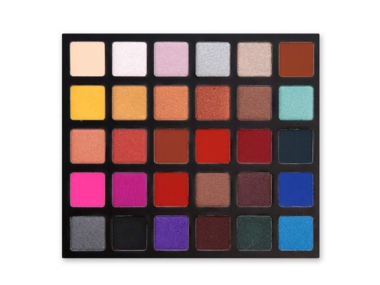 La Slayette Pro Palette tiene un precio de L. 850 en Beautyface.