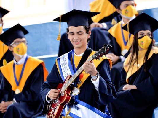 Graduación de los Seniors 2020 de La Estancia School