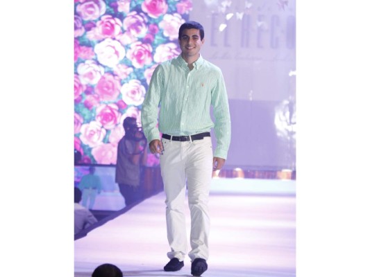 Spring Fashion Show 2016 de los seniors EIS  