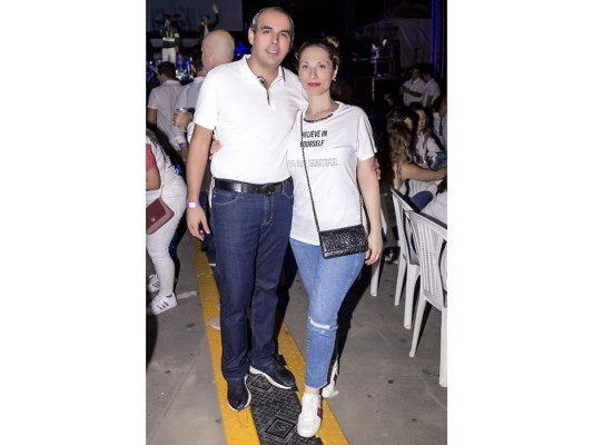 David y Rosina Handal.