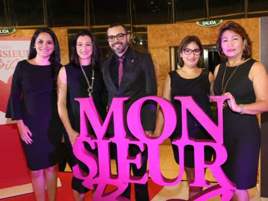 Lancôme presenta Monsieur Big la máscara del momento