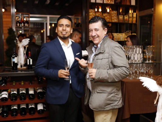 Gran apertura de Wine and Food Company