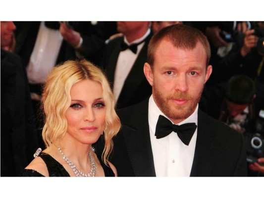 Madonna & Guy Ritchie tras ocho largos años de matrimonio hubo una inminente separación de 90 millones de dólares<br/> <br/><br/> <br/> <br/> <br/> <br/> <br/> <br/> <br/> <br/>