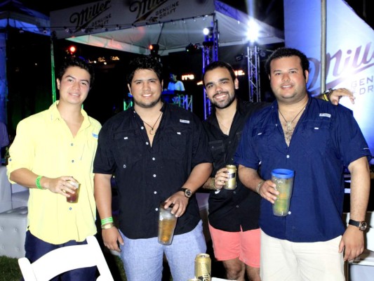 Miller Party en Acantilados del Caribe