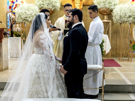 René Salem y Andrea Caraccioli se casan por la iglesia