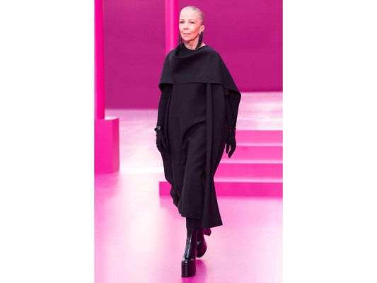 Valentino y su mundo color rosa: colección Otoño/Invierno 2022