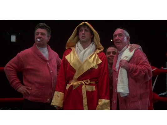 3. Stallone produce el primer guión de Rocky en tres días y veinte horas. Además declaró que fue una pelea de Muhammed Alí contra Chuck Wepner la que lo inspiró para escribir el guión, por el cual le ofrecieron 350.000 dólares.