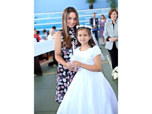 Primera comunión en Macris School